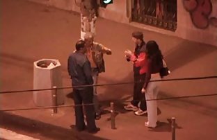 XXX çok çabuk çükünü pornu film izle ağzına aldı ve bu cesedin deliklerine girmesini
