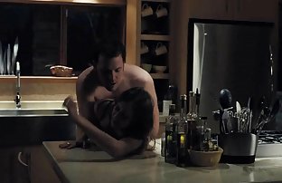 XXX aynı şekilde karar verdi ve kısa sex filmi bu nedenle penisine ona anal seks tüm sevindirdiğini