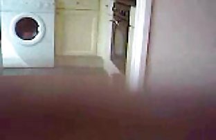 XXX zaman bunu yapar, yanıt olarak hostes onun dick seks dolu filmler emmek için mutlu, ona